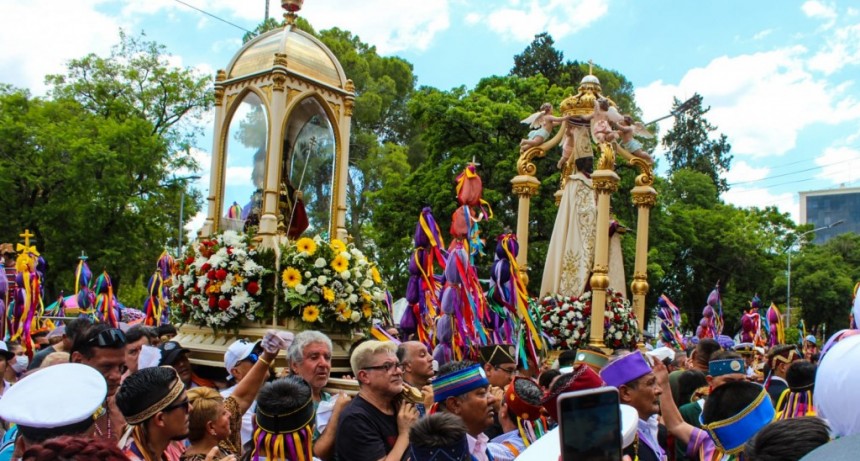Se realiza la Procesión en honor a San Nicolas de Bari