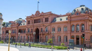 Ley ómnibus por las buenas o por las malas?. Gobierno advierte que no cederá más cambios y mantiene viva la posibilidad de un plebiscito 