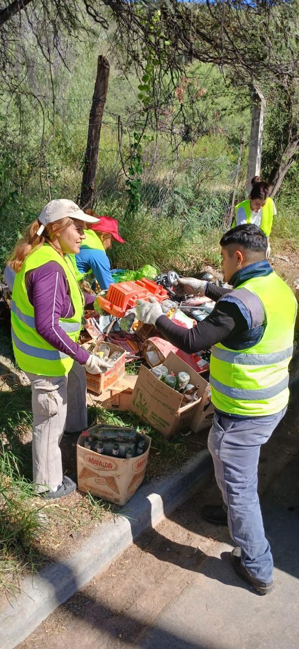 El Comité Estratégico Dengue-Manzanas Saludables refuerza la campaña de prevención en el barrio Francisco II.