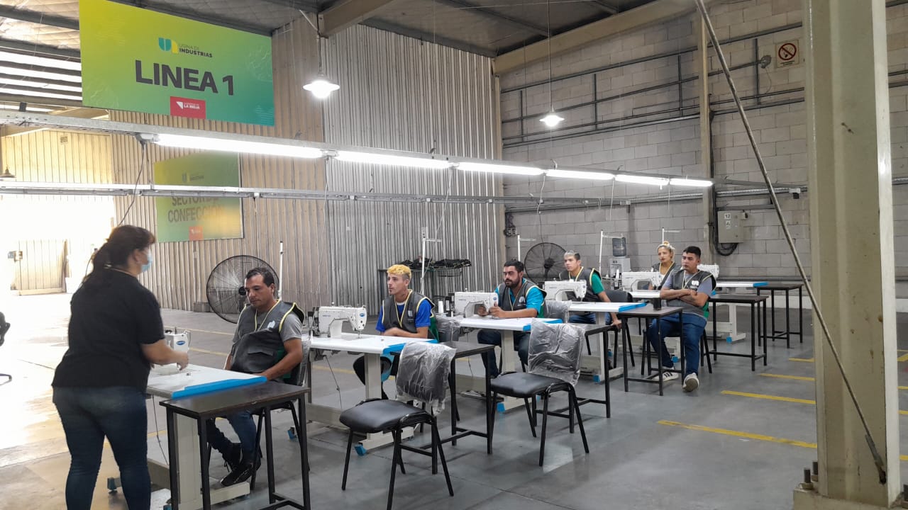 Realizan actividad para que jóvenes en situación de vulnerabilidad se inserten al mercado laboral formal 