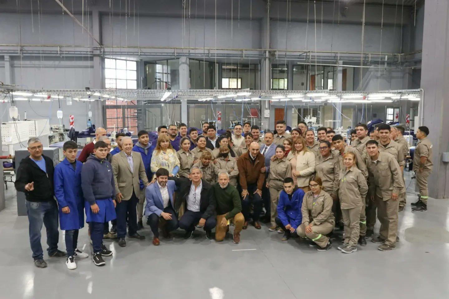 OMBU invierte en La Rioja y genera empleos con su nueva línea de calzado deportivo.