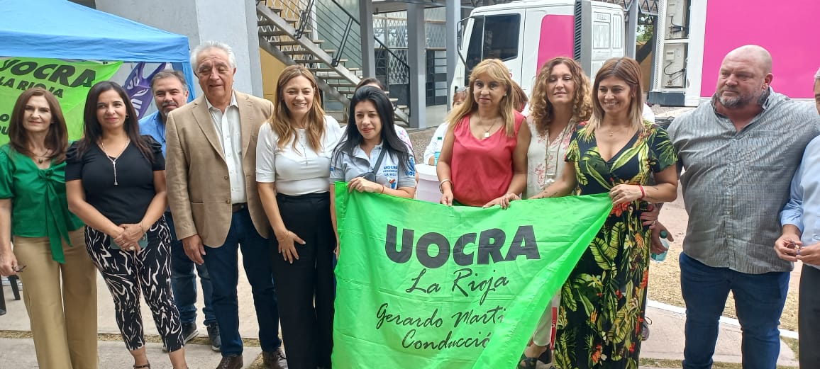 Trabajadoras de la construcción reciben atención a través de la Unidad Ginecológica Móvil