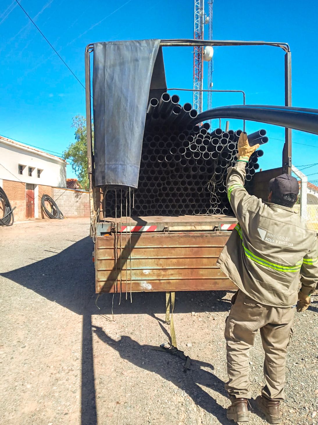 Villa Unión. Avanzan las obras para mejorar el suministro de agua en la ciudad.
