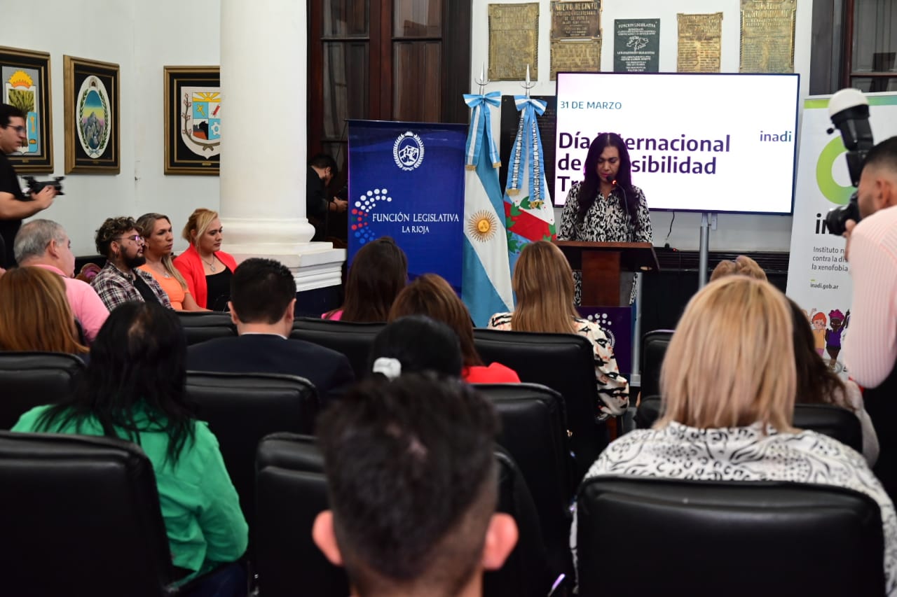 Alexandra Lobos, la máxima referente de la diversidad busca ser concejal