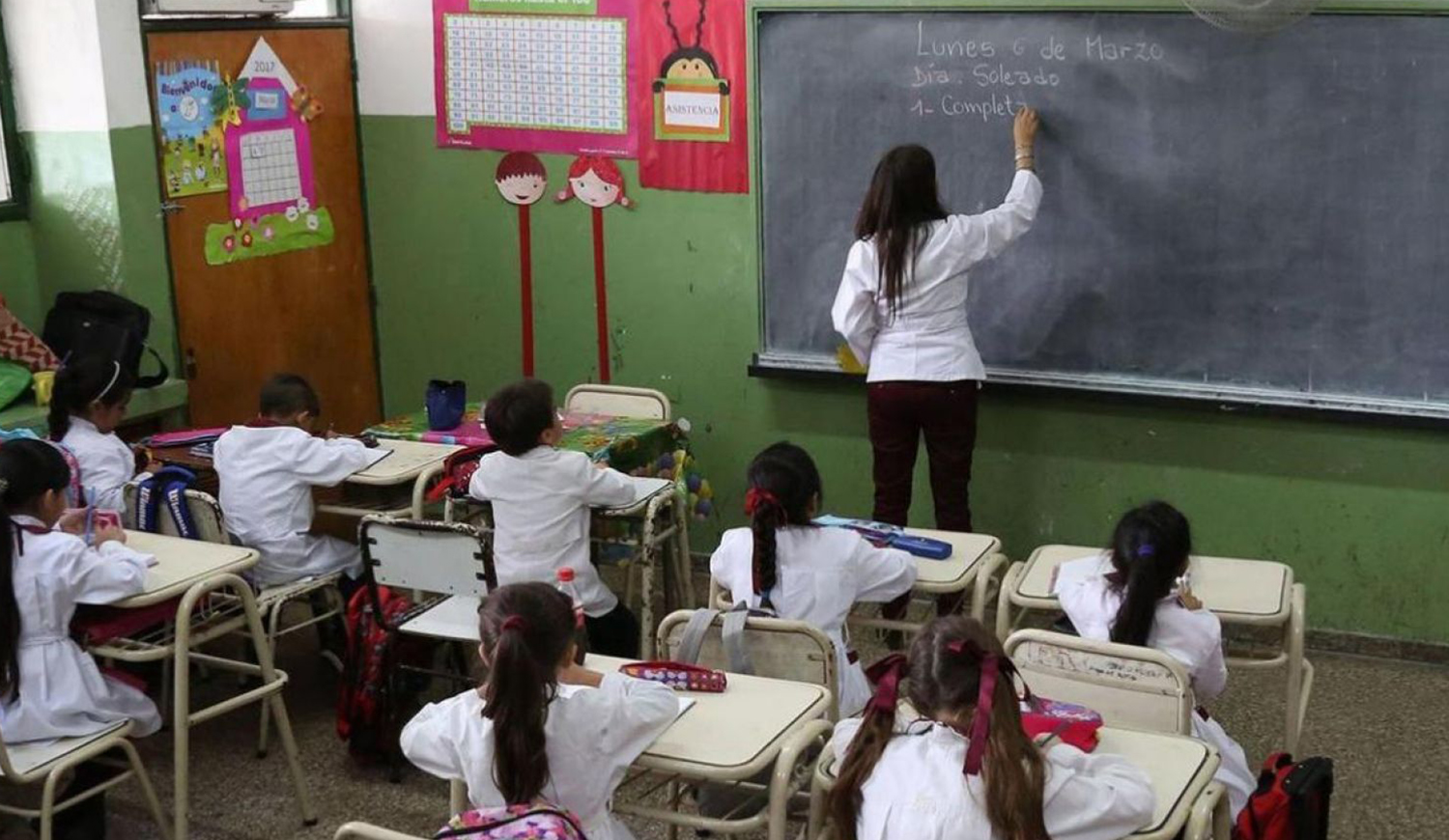Desde el lunes habrá clases normales y devolución de días descontados a docentes