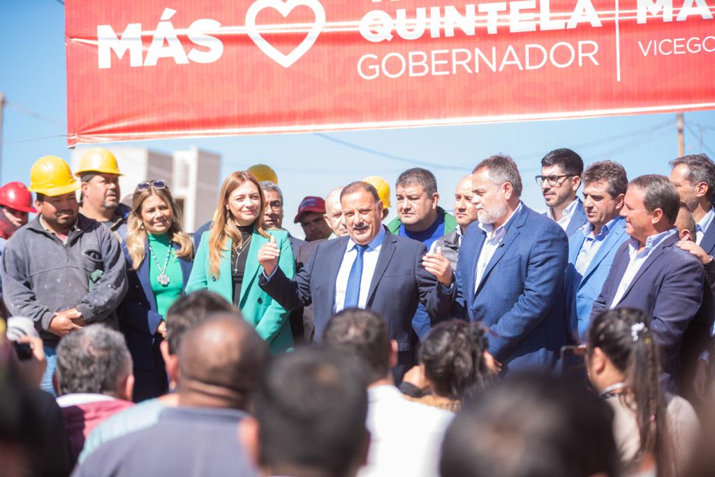 Quintela se comprometió a seguir construyendo más hogares y generar más empleo genuino