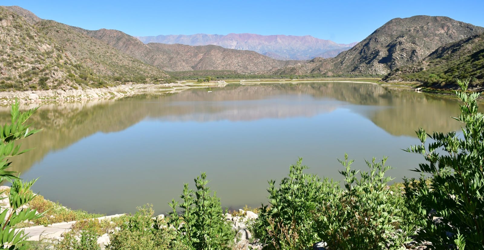 El Gobierno Provincial avanza en mejoras para optimizar la captación de agua en Famatina.