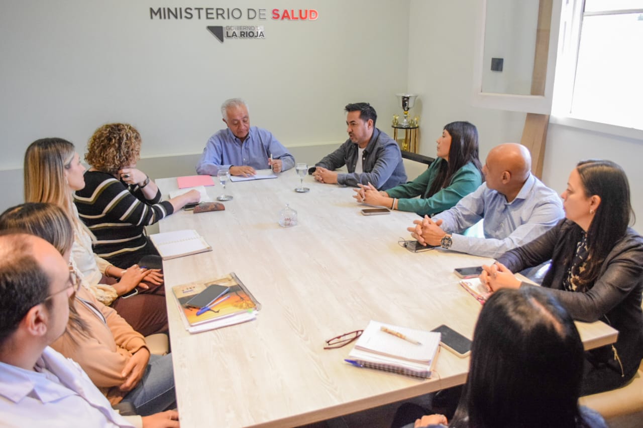 La Provincia refuerza estrategias de salud y contención social ante la crisis.