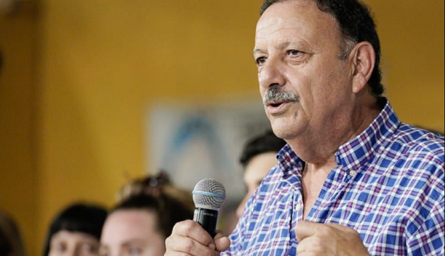 Quintela: “Milei no solo esta destruyendo el pais sino la esperanza de los Argentinos”.