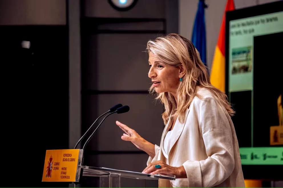 Yolanda Díaz tensa la relación entre España y Argentina y acusa a Milei de ser un “generador de odio”.