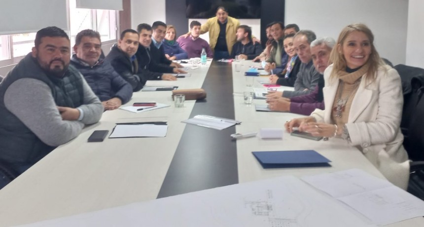 Obras que Laten en el interior.Armando Molina y Marcelo del Moral se reunieron con Intendentes