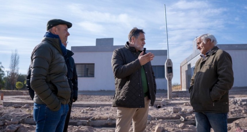Puy Soria visitó obra de 36 viviendas en B° Libertador que están próximas a ser entregadas