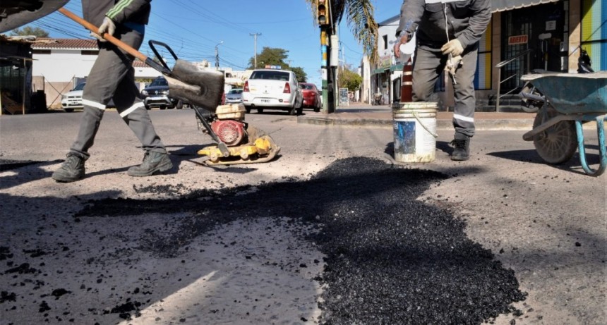 El Municipio continúa realizando mejoramiento de calles.