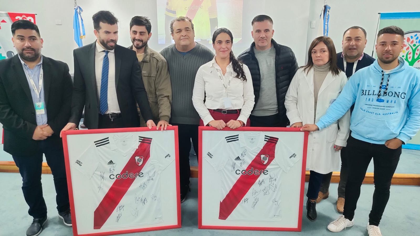 Lanzamiento de la rifa solidaria en el Hospital de la Madre y el Niño.