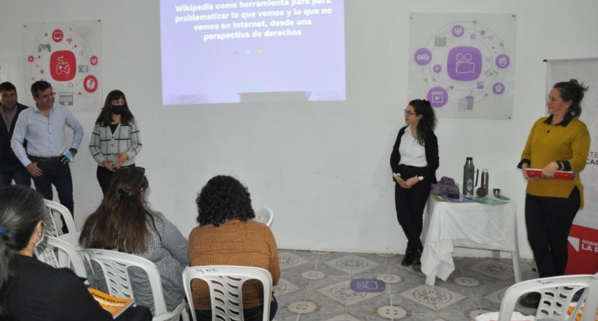 Educación formó a estudiantes de profesorados en Wikimedia