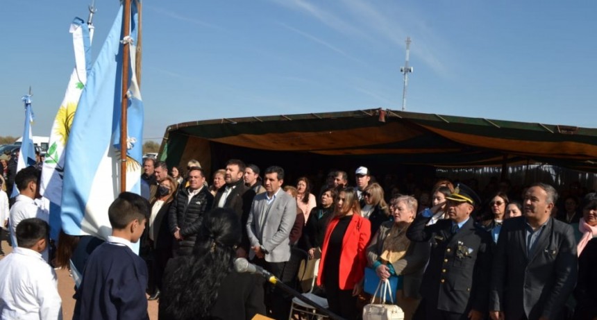 La escuela N° 87 de Los Alanices celebró sus 100 años de vida con un acto lleno de emoción e historia