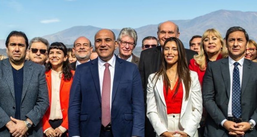 Manzur en el Parlamento del Norte Grande: “Como jefe de Gabinete, voy a hacer todo lo que esté a mi alcance para que la región salga definitivamente adelante”
