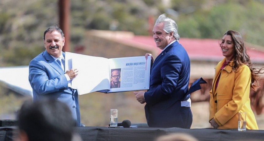 El presidente Alberto Fernández y el gobernador Ricardo Quintela encabezaron el acto por el aniversario de la muerte del Gral. José de San Martín
