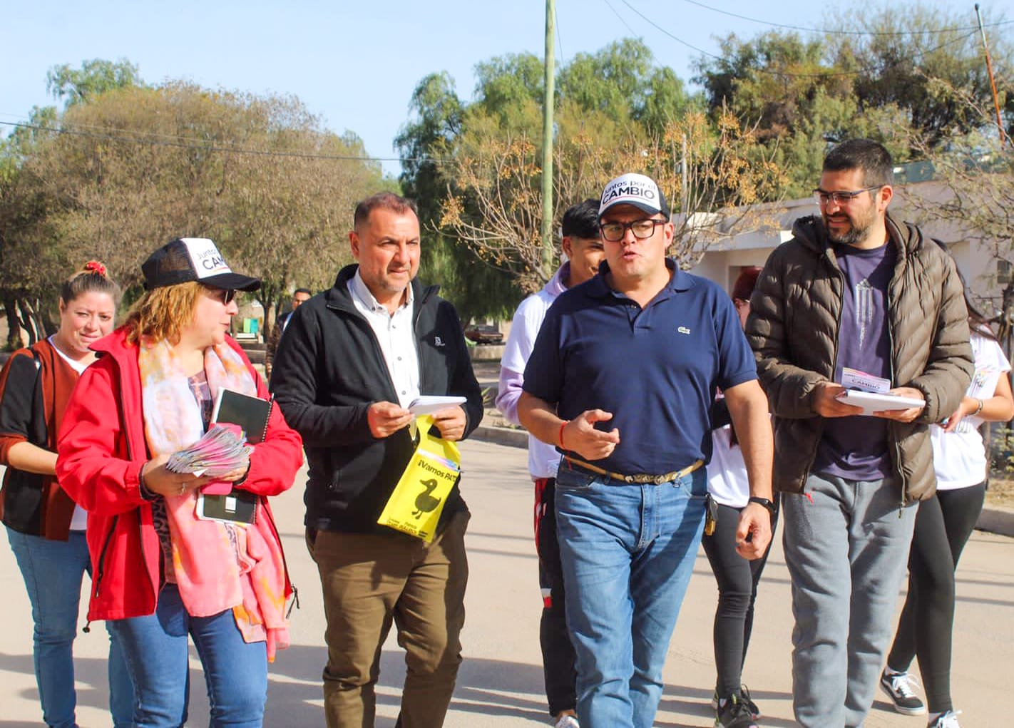 Galvan se comprometió a que el agua potable llegue a los Llanos riojanos.