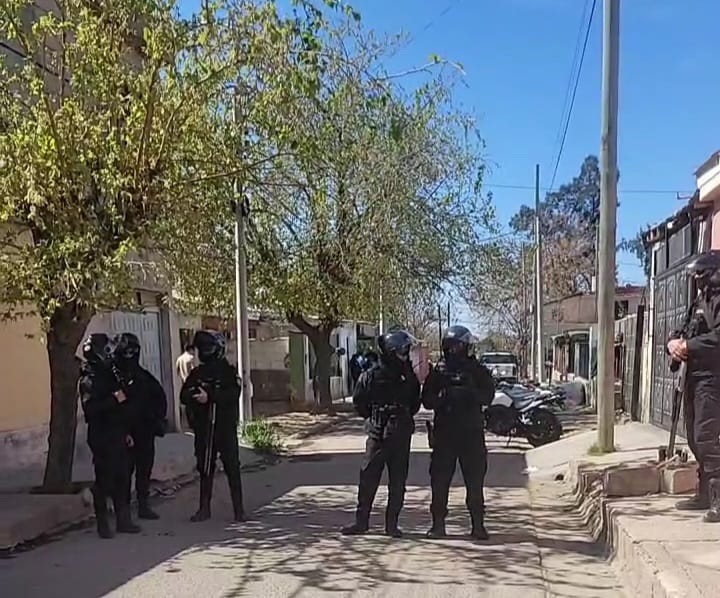 Un hombre murió luego de ser apuñalado en el barrio 12 de Junio.