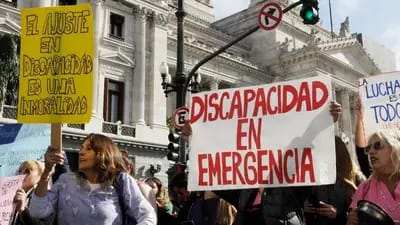 El plan de crueldad contra las personas con discapacidad: el Gobierno confesó que dio de baja más de 100 mil pensiones