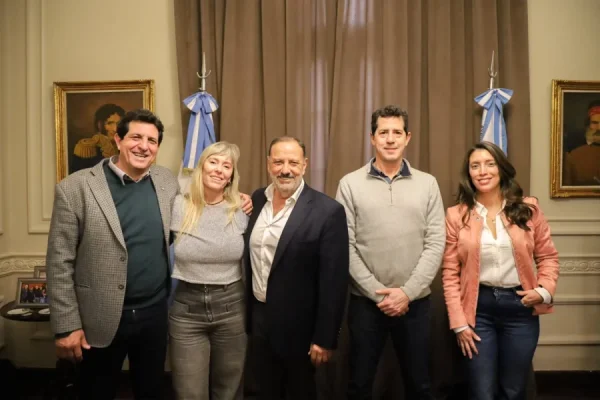 Quintela reune en La Rioja a referentes nacionales del peronismo para los homenajes por el 50&deg; aniversario del martirio de Angelelli 
