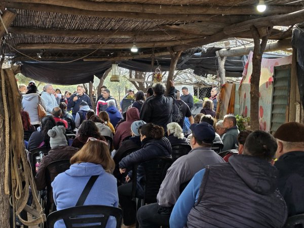 M&aacute;s de 220 familias de La Esperanza comenzaron el proceso para acceder al t&iacute;tulo de propiedad de sus viviendas