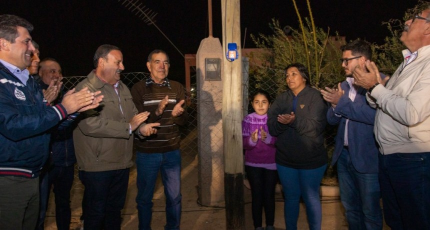 Después de 20 años, habitantes de la zona rural en las rutas 25, 5, 6 y 38 cuentan con energía eléctrica