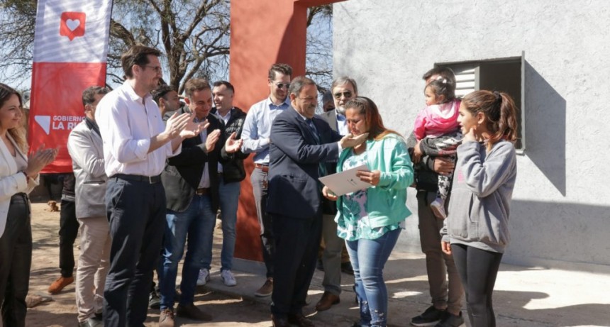 Entrega de viviendas en Olta: Más familias se benefician con el Plan Angelelli