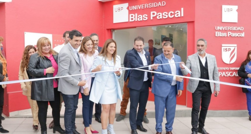El gobernador Ricardo Quintela inauguró la nueva sede de la universidad Blas Pascal en La Rioja