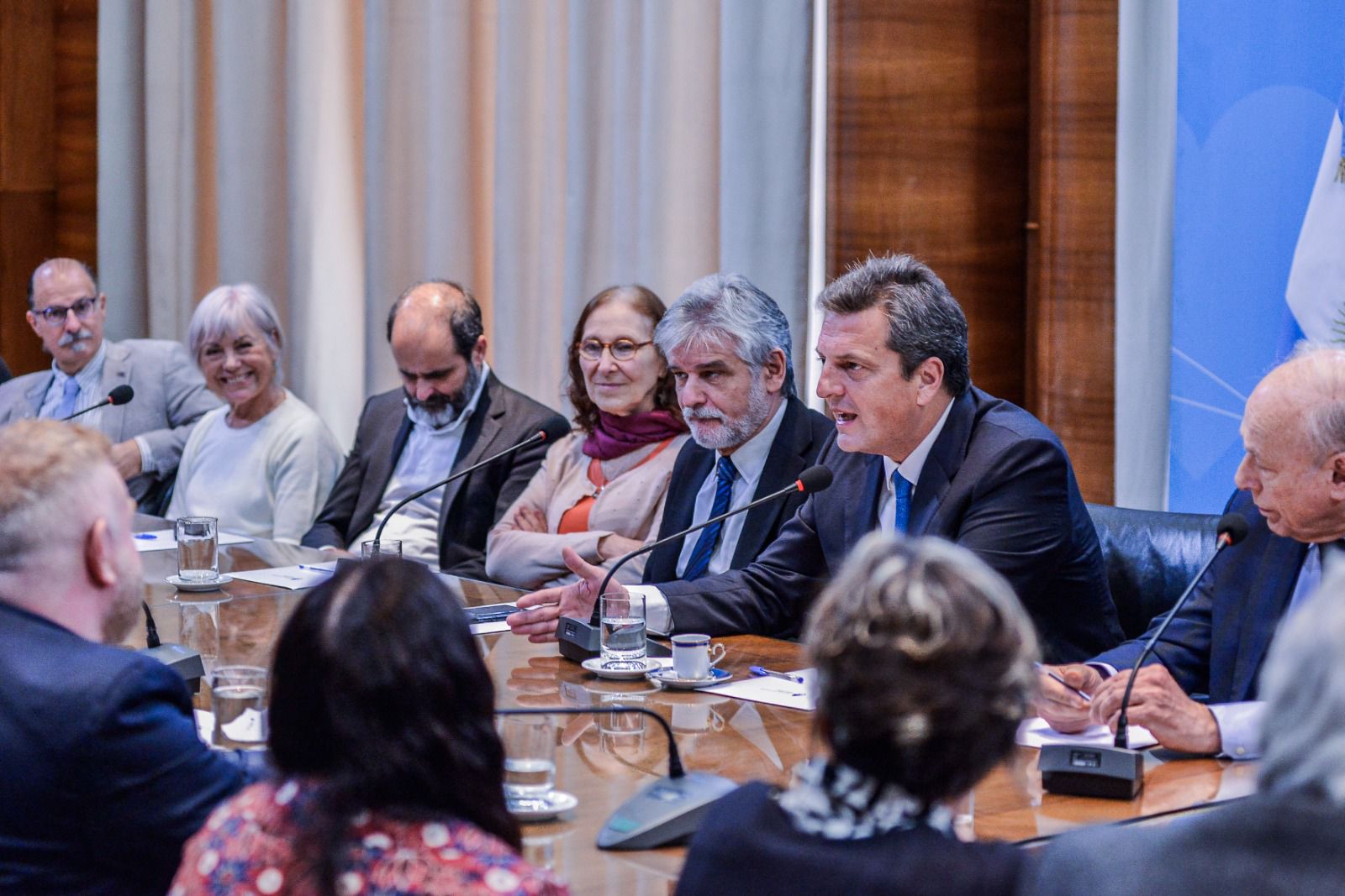 Massa apoya a la ciencia y tecnología argentina