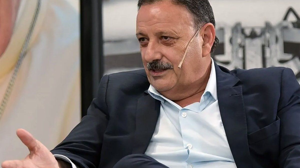 Quintela: “Este gobierno está acabado y hay que evitar que siga destruyendo la Argentina”. Propone una transición 