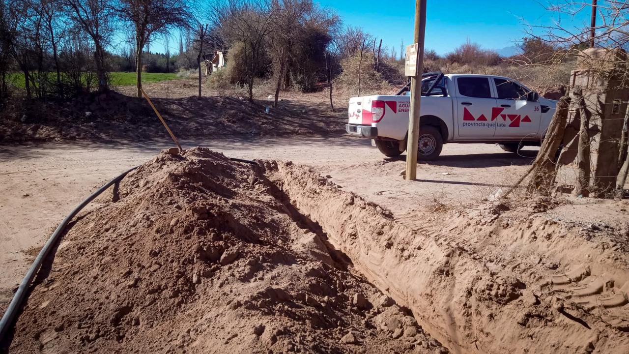 El Gobierno Provincial refuerza el servicio de agua en El Bermejo para garantizar el abastecimiento en verano