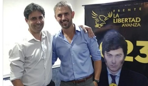 Con las misms mañas. El candidato a diputado provincial por LLA que vive en Buenos Aires.