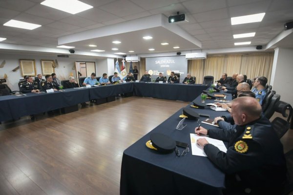 La Polic&iacute;a de La Rioja integra la mesa de seguridad interprovincial por la hist&oacute;rica visita del Papa a C&oacute;rdoba 