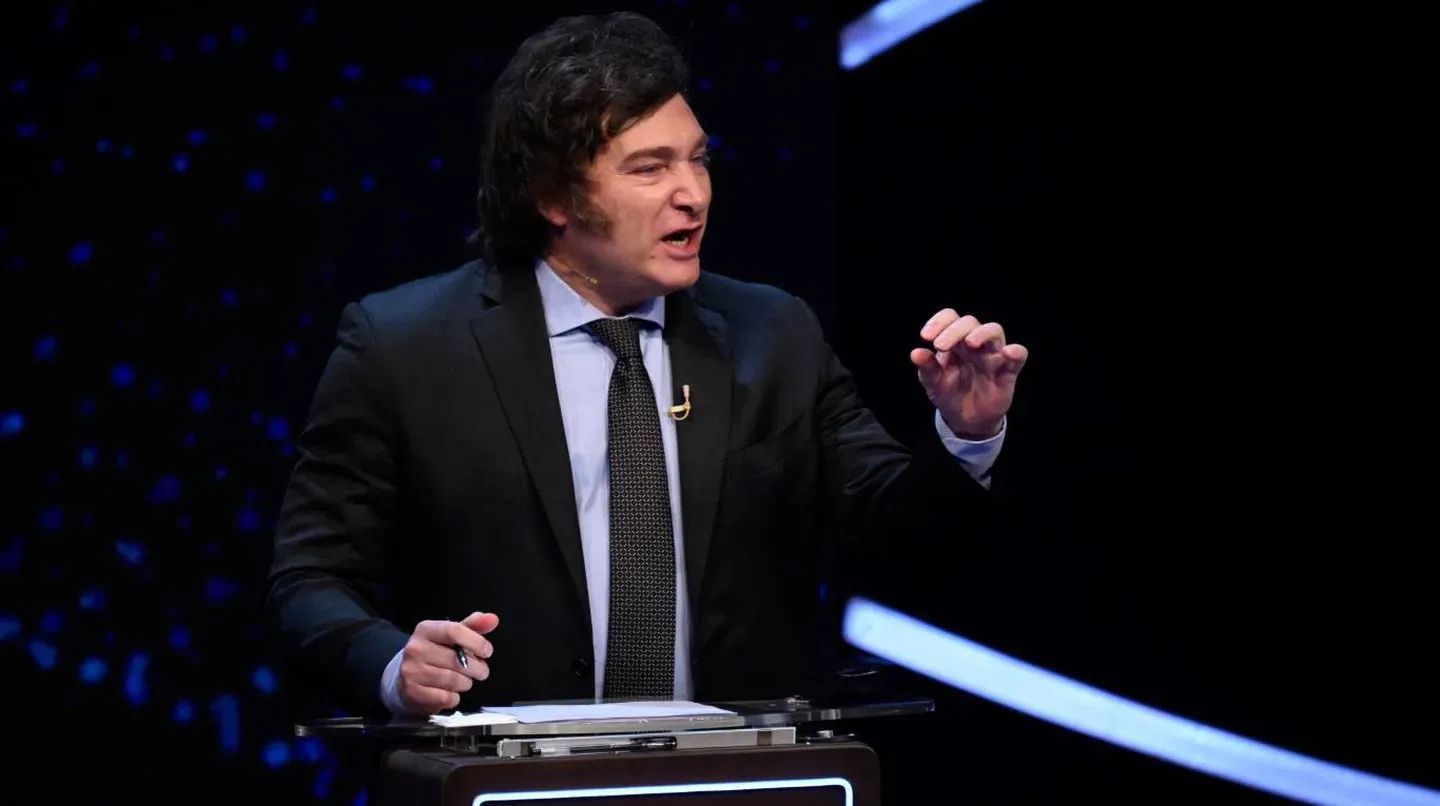 Politólogo consideró que “a Milei le quedó muy grande la candidatura presidencial”.