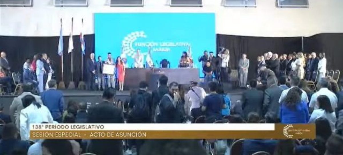 Asumieron los nuevos diputados y diputadas provinciales.