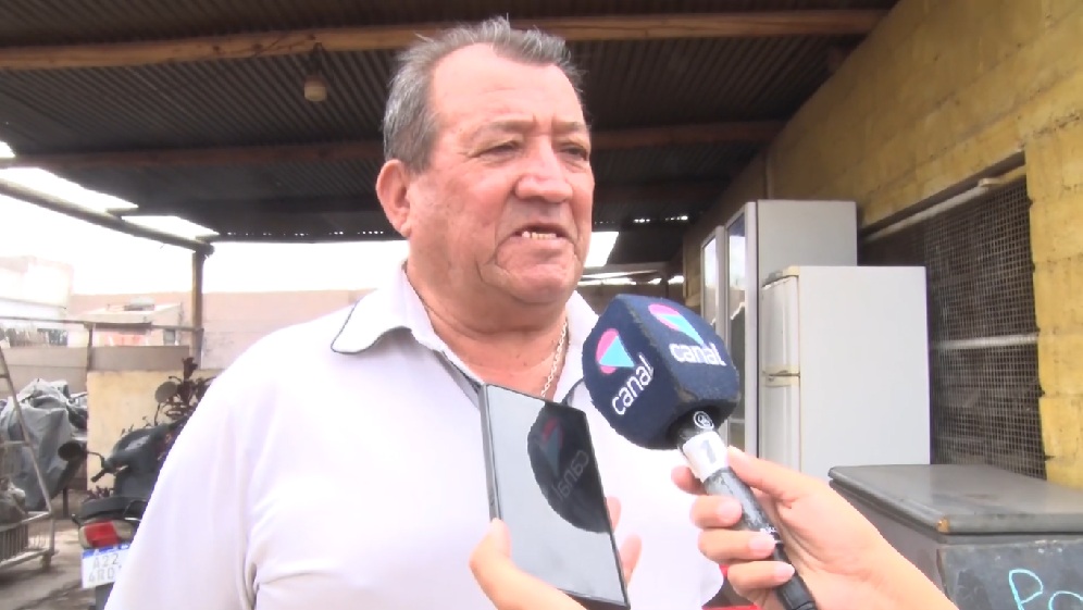 Insólito. El colmo de la crisis: Ahora venden pollo a la parrilla en cuotas.