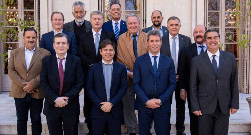 Gobernadores peronistas reunidos para fijar posición ante un inminente fallo de la Corte