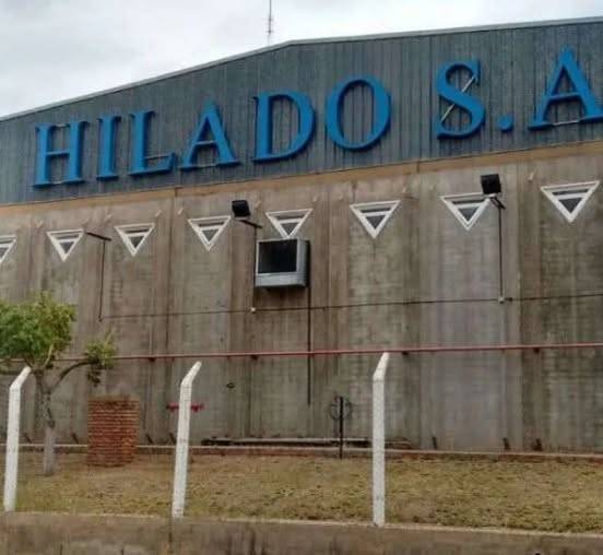 Milei lo hizo.Cierra definitivamente la fábrica Hilados dejando 60 trabajadores en la calle